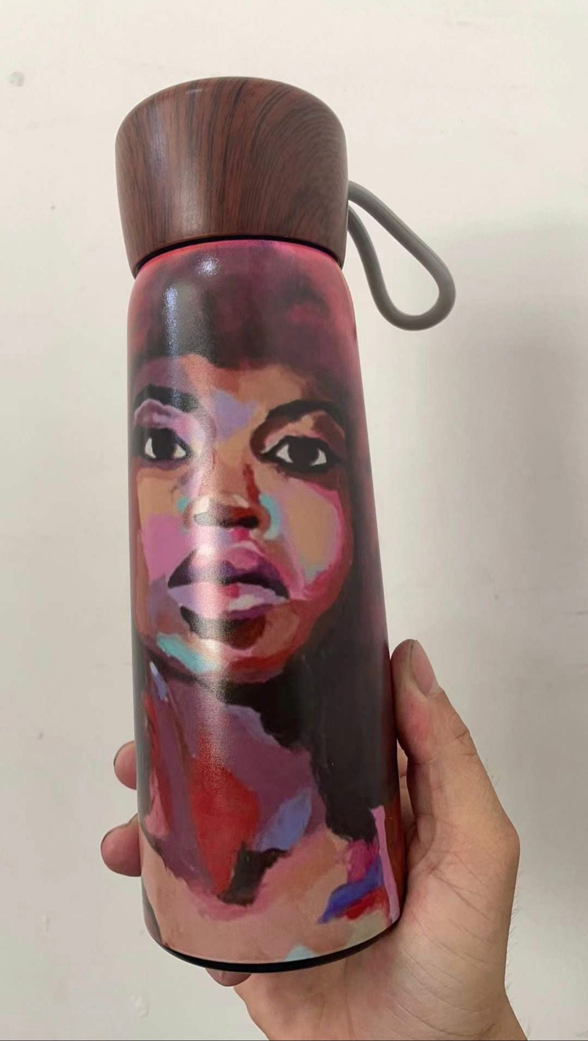 Bouteille d'eau "Femme Afro"
